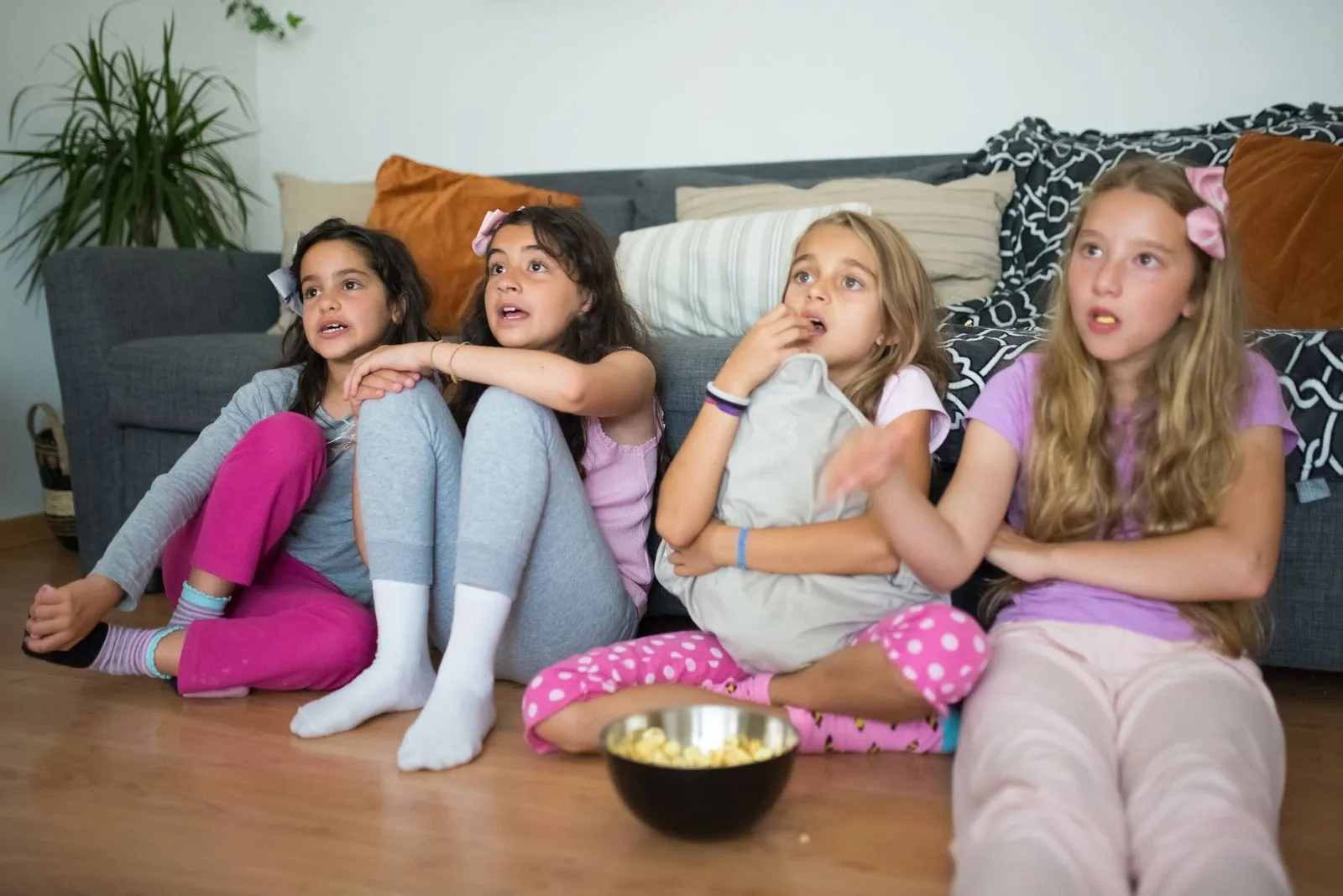 Barn tittar på barnkanaler med IPTV